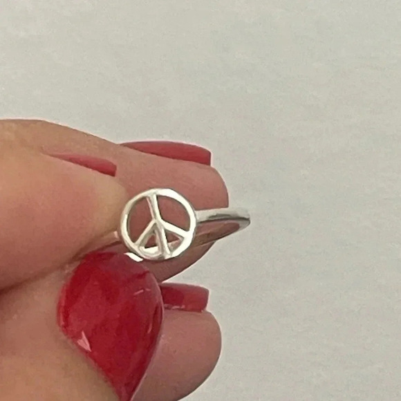 Sterling Silver 925 Peace Sign Ring - Picture 2 of 9